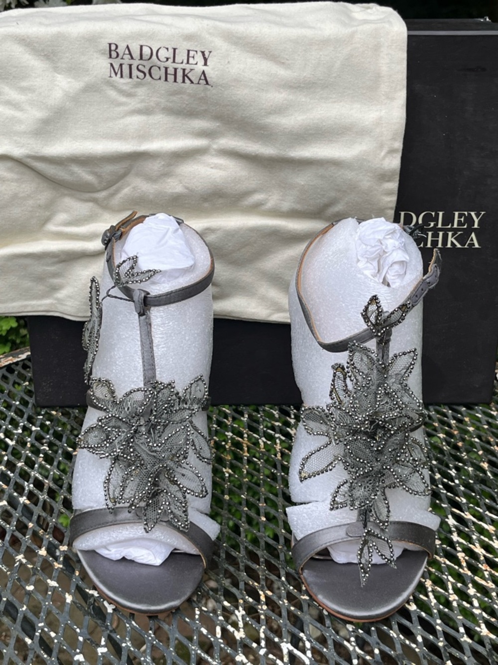 Badgley Mischka Silver Beaded Floral T-Strap Sandals!